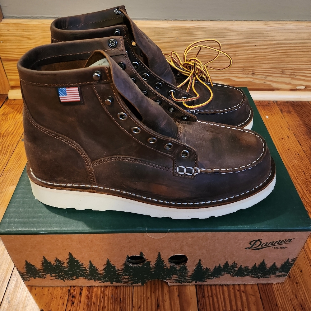 Danner Men's Boots, Bull Run Moc Toe, size 9